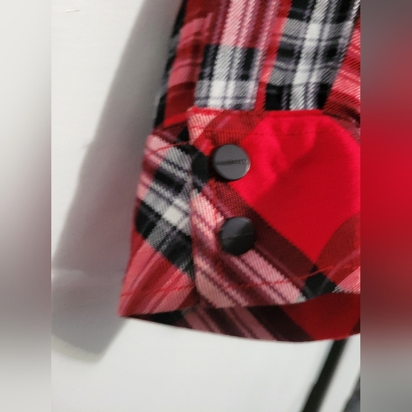 Sanctuary Plaid Boyfriend Shirt in Red Small - Picture 3 of 9